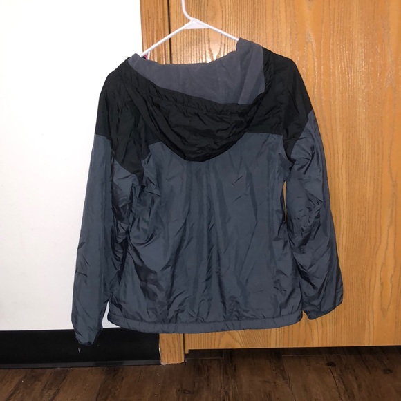 Columbia rain jacket - Picture 2 of 3